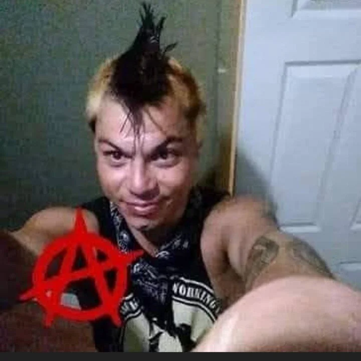punkrocklove profile photo