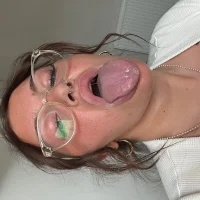 blondeebishs profilbillede