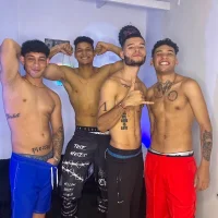 straightroom's Profile Pic