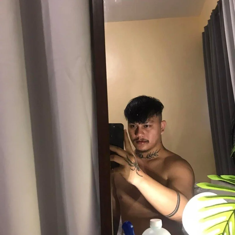 urhardfuckerAsiandaddy Stripchat profile image