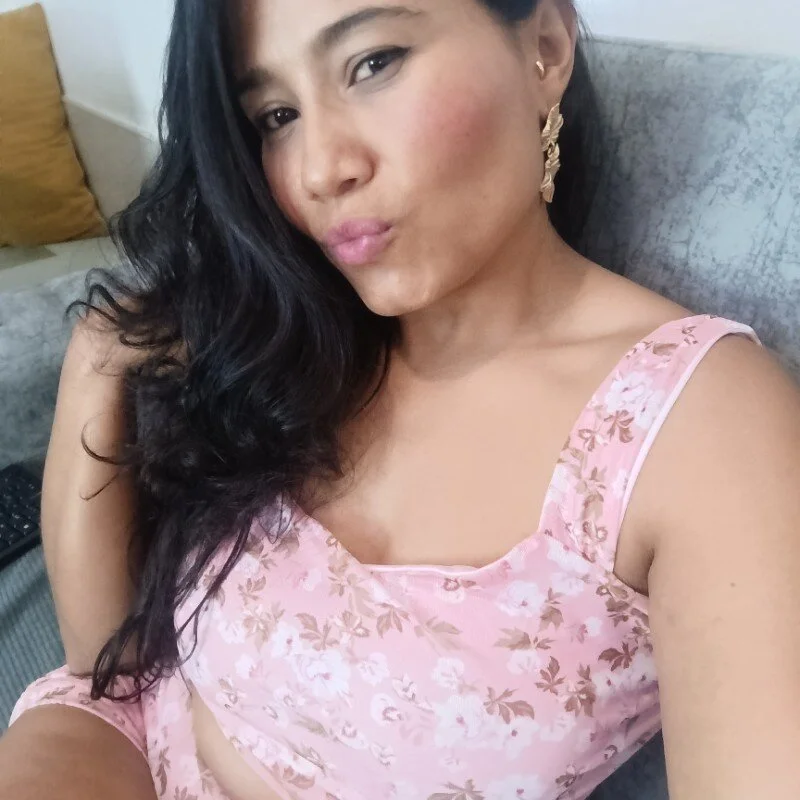 adahira08 Stripchat profile image