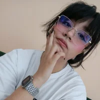 صورة الملف الشخصي لـ hot_shyness