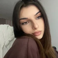 AlexiaAnna's Profile Pic