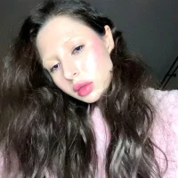 dovie_vivi's Profile Pic