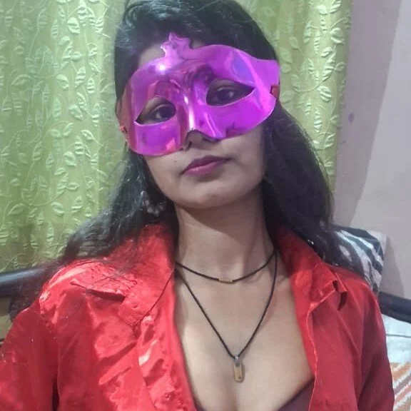 Nandinip2706 live cam profile