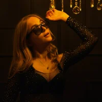 YasminaLouf 頭像圖片