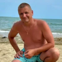 Rostowski's Avatar Photo