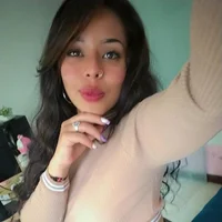 roxxanne111's Profile Pic