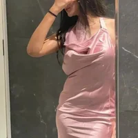 HotQueenNeha's Profile Pic