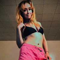 ZariahRae's Avatar Pic