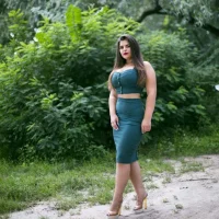 ToyMarie Φωτ, Προφίλ