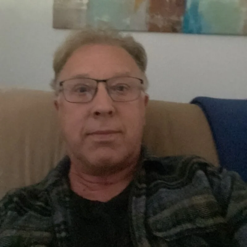 suckmeall1 profile photo