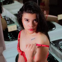 victoria_ponce's Profile Pic