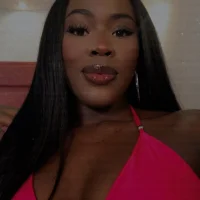 sofia_samuels: изображение аватарки