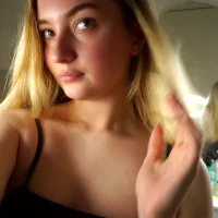 MariaLunairee's Avatar Pic