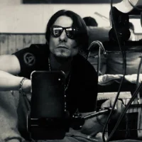 MirrawD's Avatar Photo