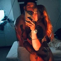 freed_and_bella webcam