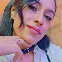 Slika avatara modela Roxanne_Han