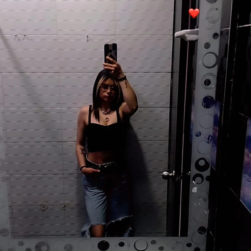 Zafiro_cs Stripchat profile image