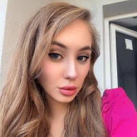 JoieCavender's Profile Pic