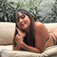 linda-alana's Profile Pic