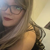 Demi_DeeX's Profile Pic