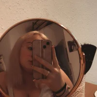 PiaLovee's Profile Pic