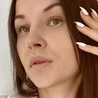 JuliaLovely's Avatar Pic