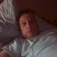 Barevotzebln's Avatar Pic