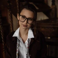 YourLovellyStory Adlı Modelin Avatarı