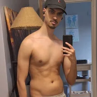 Chrishand's Profile Pic