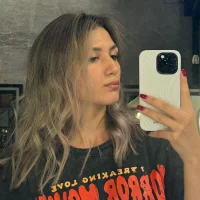 Niki_Luston's Avatar Pic