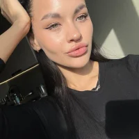 LynFares' Avatar Pic