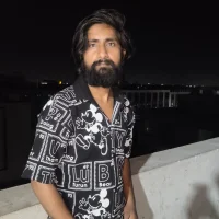 veerqww এর প্রোফাইল ছবি