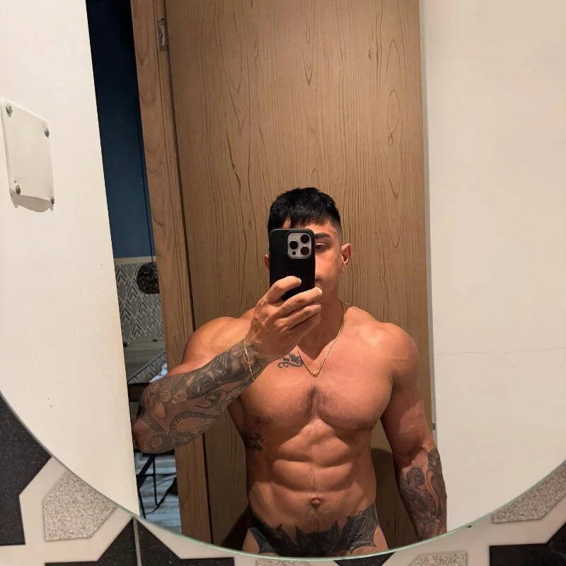 maximo_cams profile photo