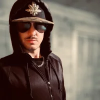 SirDaddyMcQween's Avatar Photo