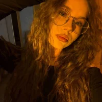 MelanieHale model avatar