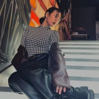 CarolLarson's Profile Pic