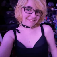 daniasfk8's Profile Pic