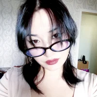 EsmeBorna's Profile Pic