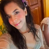 chloe_peach_ Adlı Modelin Avatarı