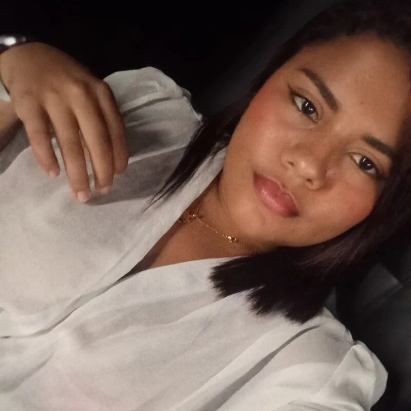 Miss_carla_18