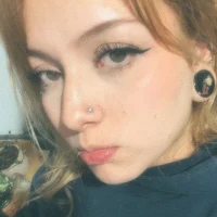 Профилна снимка на Ross_cherry