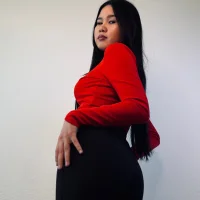 Chat +18 de RutheNhek ao vivo