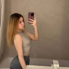 Sairallyn Stripchat profile image