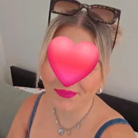 Профилна снимка на CurvyChloe87