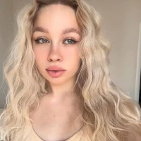 Vikkyy_moon