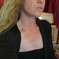 embershines' Avatar Pic