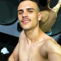 zika018's Profile Pic