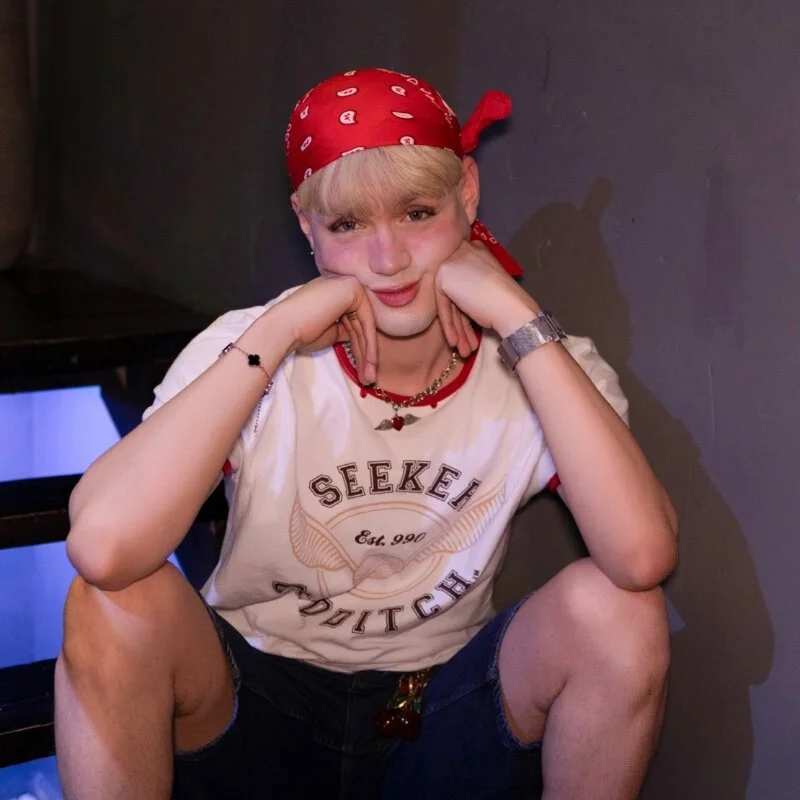 VladHellsing4 live cam profile